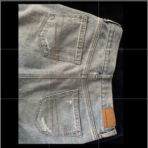 AE HIGH WAISTED MOM JEAN